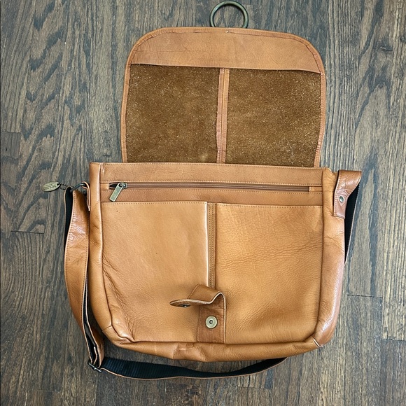 David King Half Flap Messenger Bag-Tan - Picture 14 of 16
